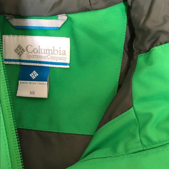WATERPROOF COLUMBIA JACKET - Picture 3 of 4